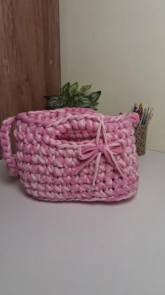 Pink bow bag