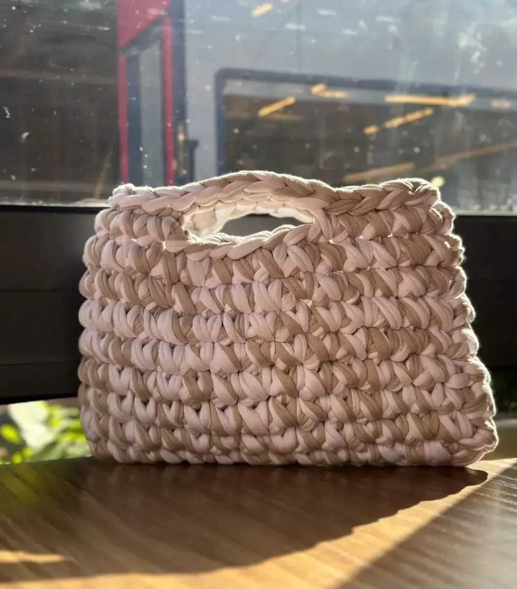Handle clutch