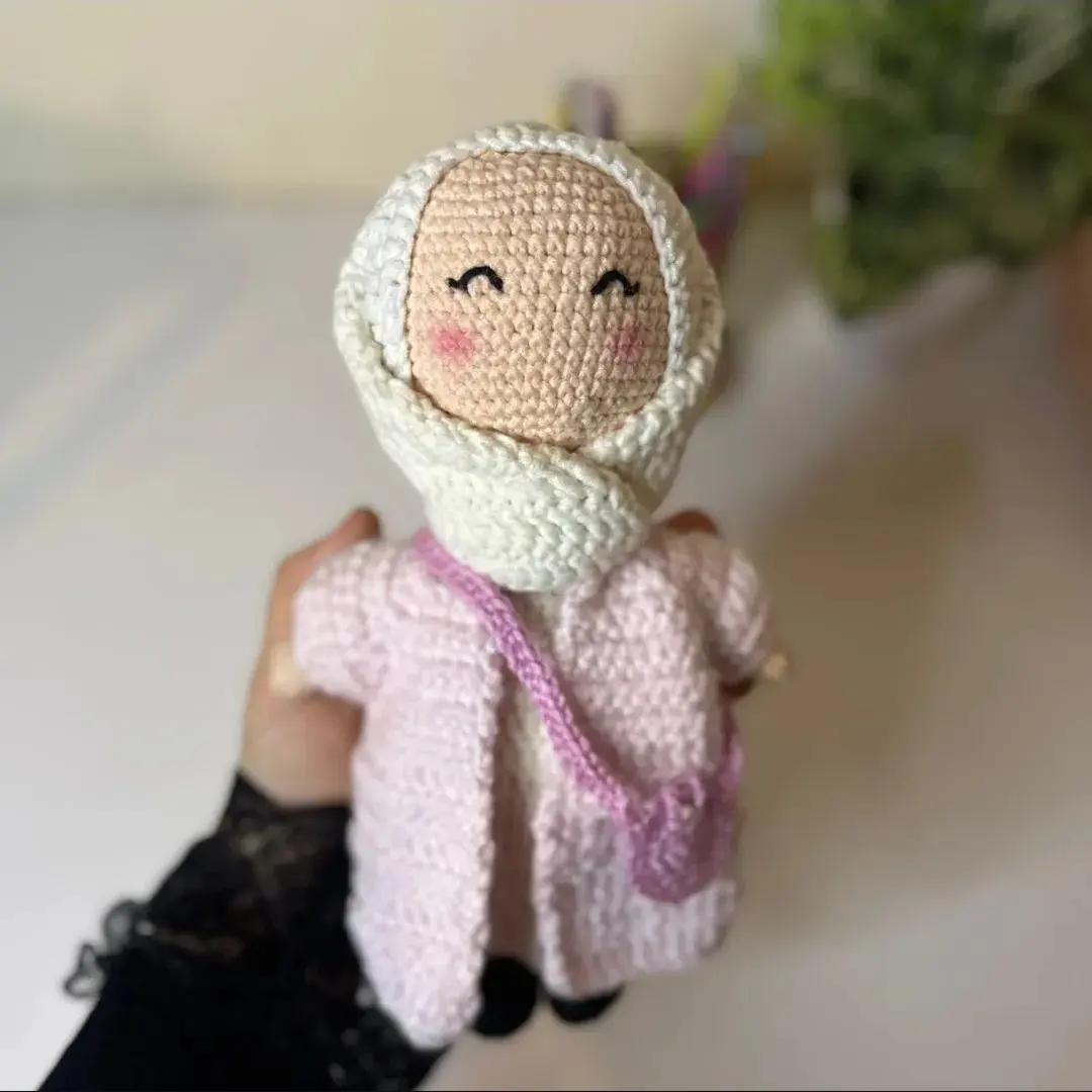Hijabi doll